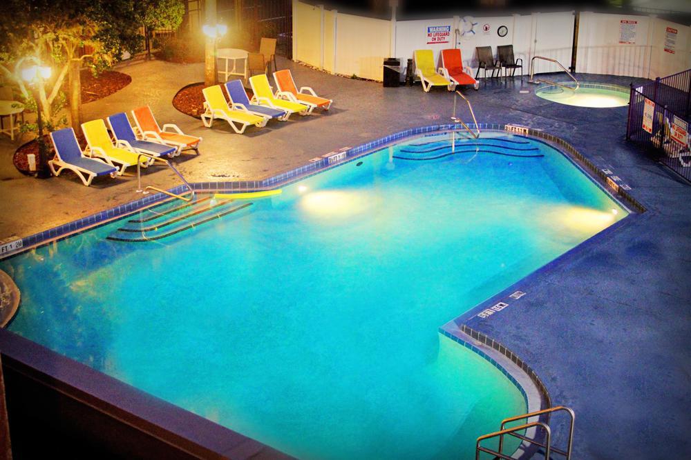 Ramada By Wyndham Kissimmee Downtown Hotel 외부 사진