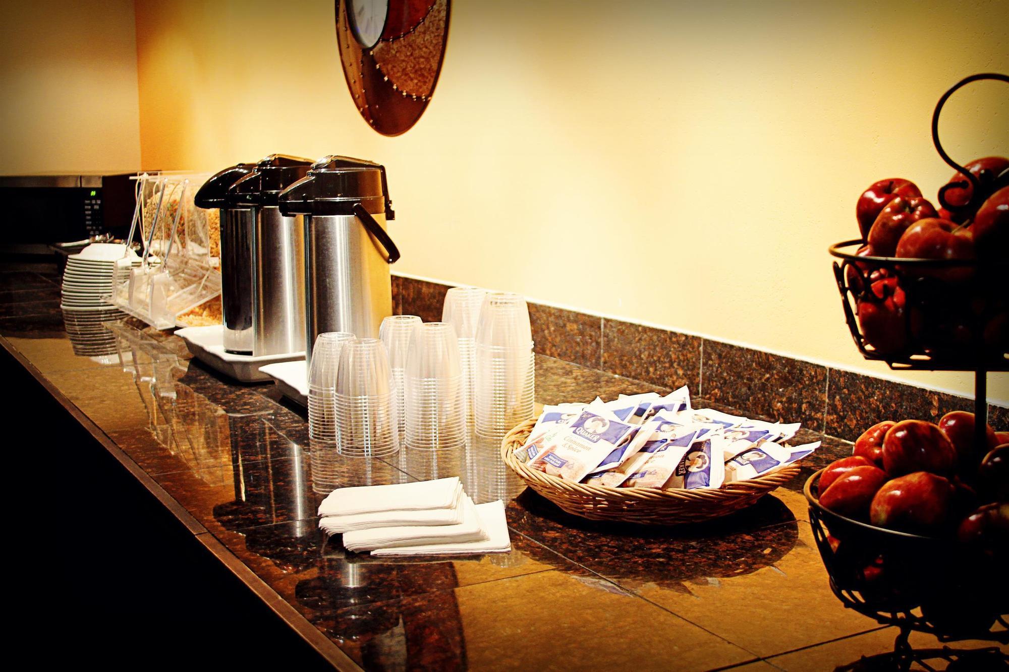 Ramada By Wyndham Kissimmee Downtown Hotel 외부 사진