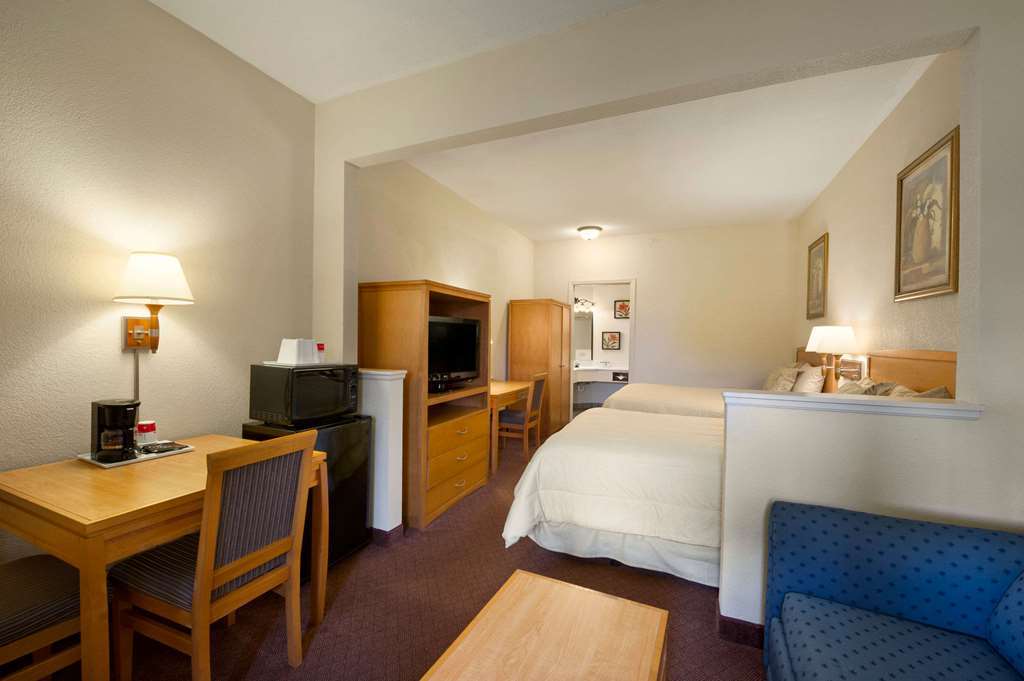 Ramada By Wyndham Kissimmee Downtown Hotel 객실 사진